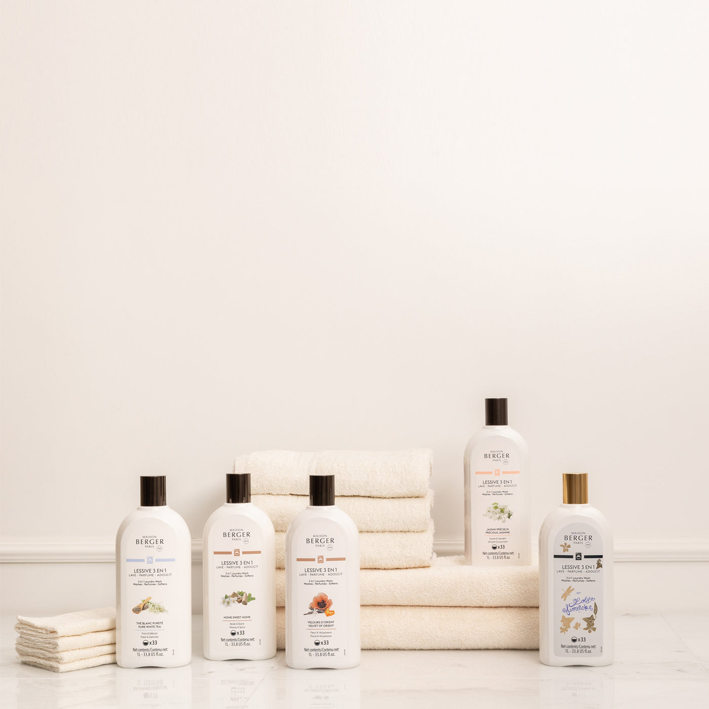 ¡Cuide su colada con nuestro
nuevo detergente perfumado!